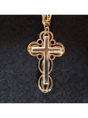 Vintage Park Lane Cross Necklace Pendant Gold Tone 1.75" 24"